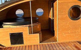 Marisel Escape- 3 Bedroom Holiday Home